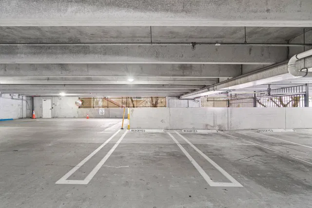 Courtyards in Cityplace Unit 123 photo 8