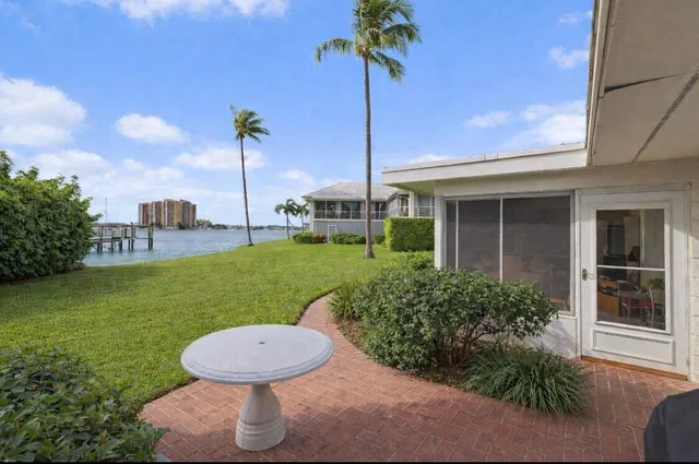 Singer Island Residence photo 6