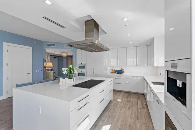 Vista Blue Unit 9d photo 8