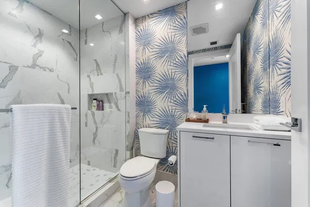 Vista Blue Unit 9d photo 18