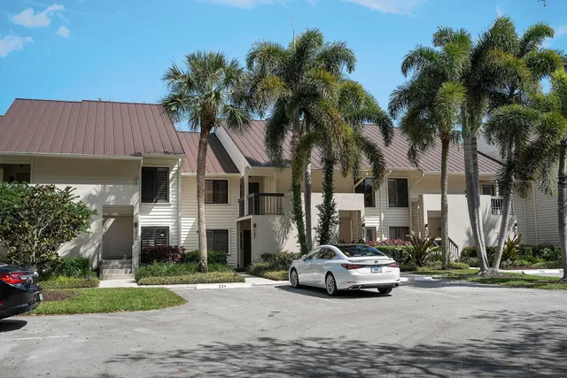Mariner Sands Unit 223 photo 2
