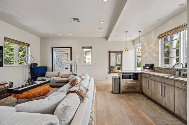 Palm Trail Delray Beach Residence photo 35