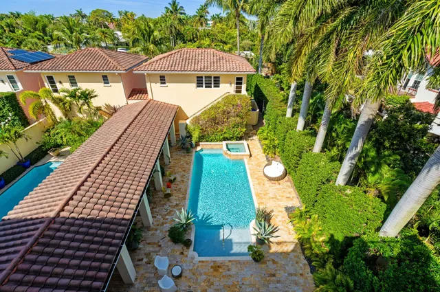 Palm Trail Delray Beach Residence photo 42