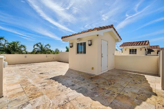 Palm Trail Delray Beach Residence photo 46