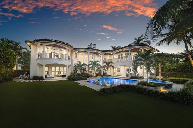 Royal Palm Yacht and Country Club Residence photo 3