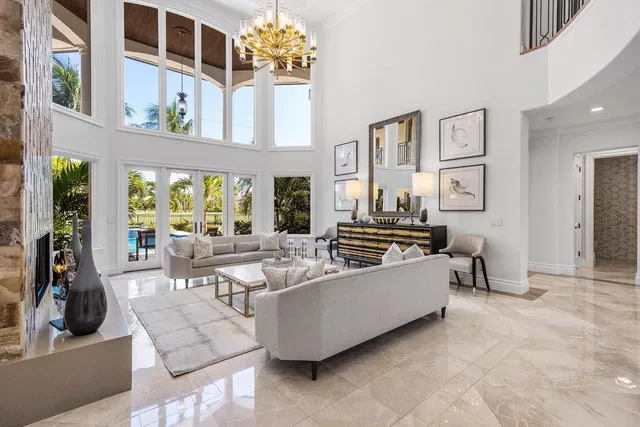 Royal Palm Yacht and Country Club Residence photo 8