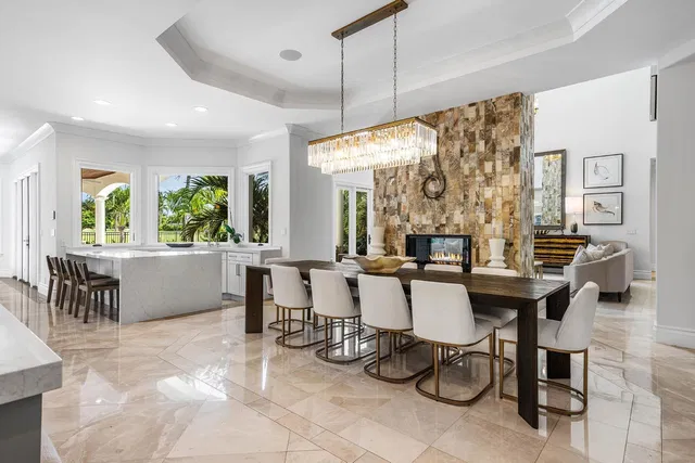 Royal Palm Yacht and Country Club Residence photo 11