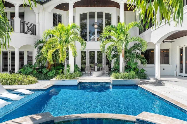 Royal Palm Yacht and Country Club Residence photo 26