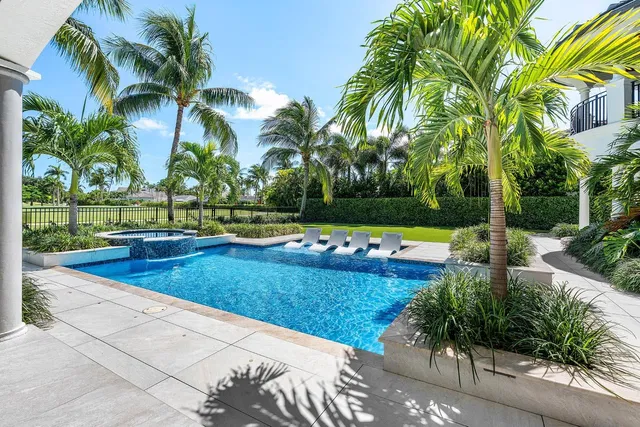 Royal Palm Yacht and Country Club Residence photo 29