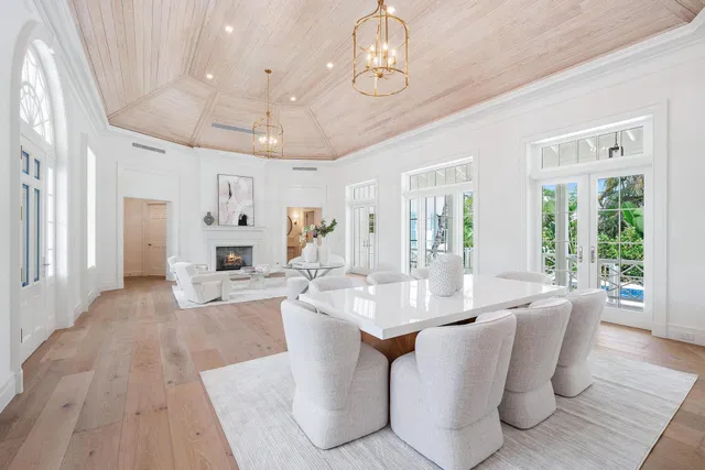 North End Palm Beach Residence photo 9