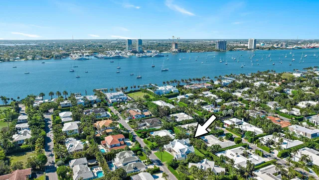 North End Palm Beach Residence photo 41