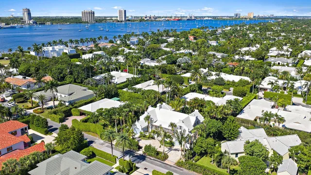 North End Palm Beach Residence photo 48