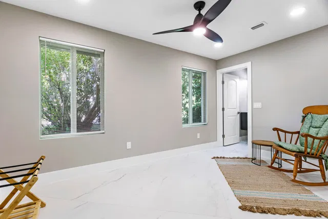  Residence photo 29