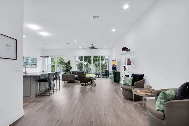 Residences at Midtown Palm Beach Gardens Residence photo 6