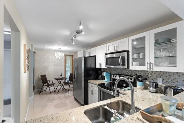 Boca Raton Unit 302 photo 7