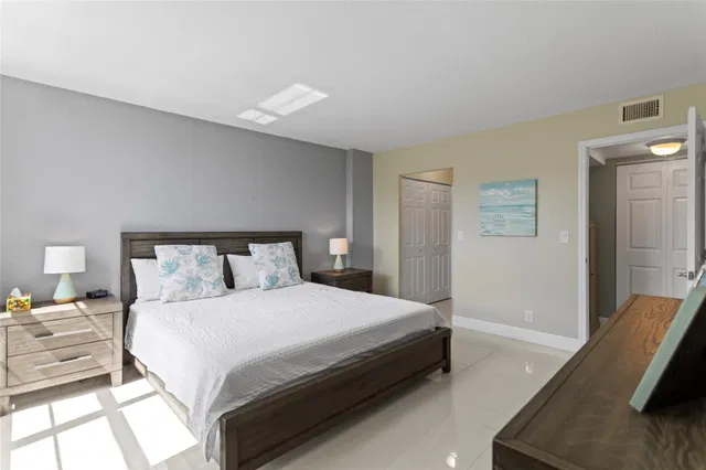 Boca Raton Unit 302 photo 17