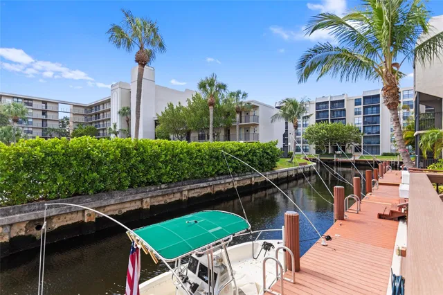 Boca Raton Unit 302 photo 30