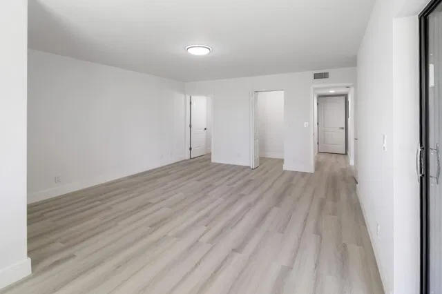  Unit 106 photo 22