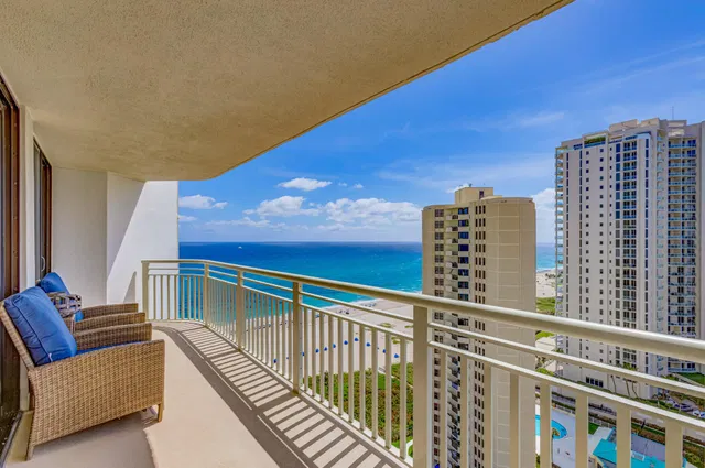Tiara Singer Island Unit 22 G photo 2