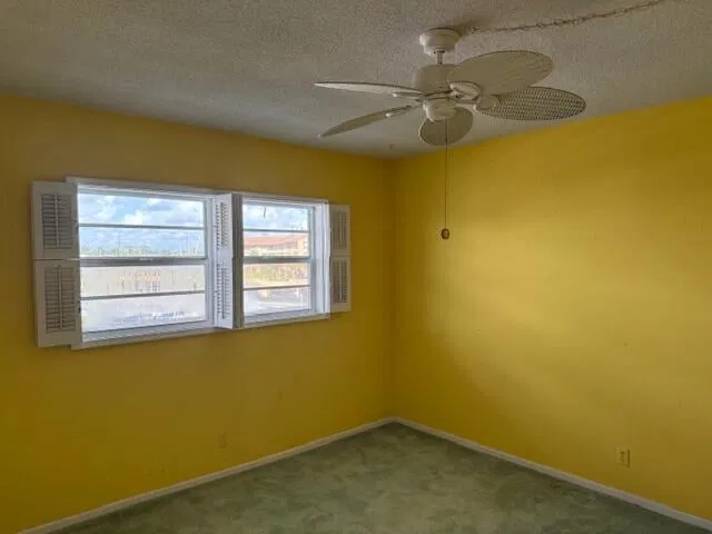 Unit 403 photo 20