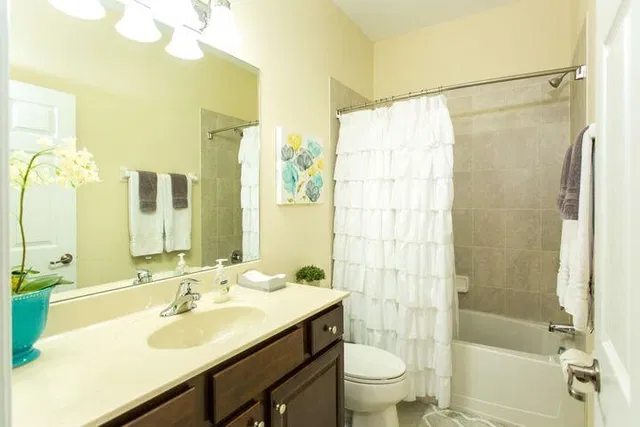 Residence photo 15