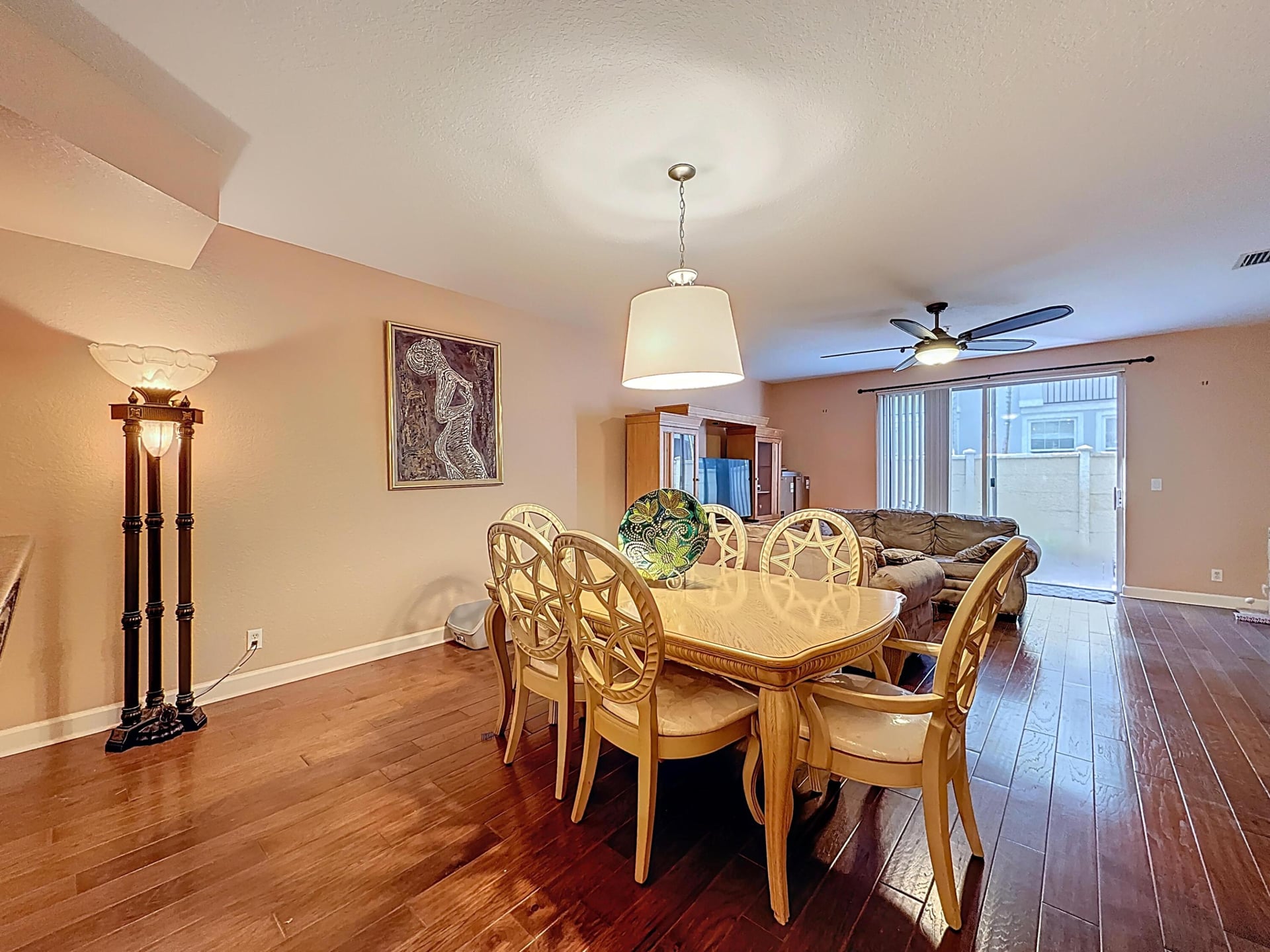 Residence photo 12