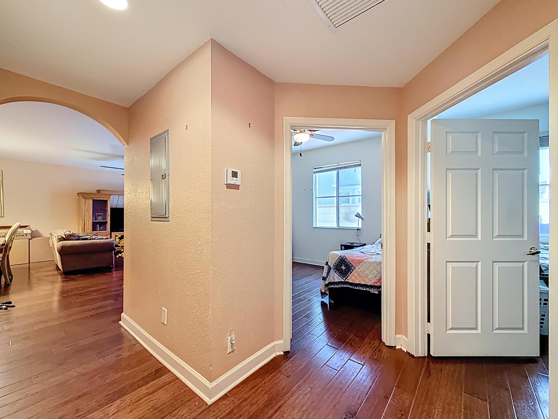 Residence photo 18