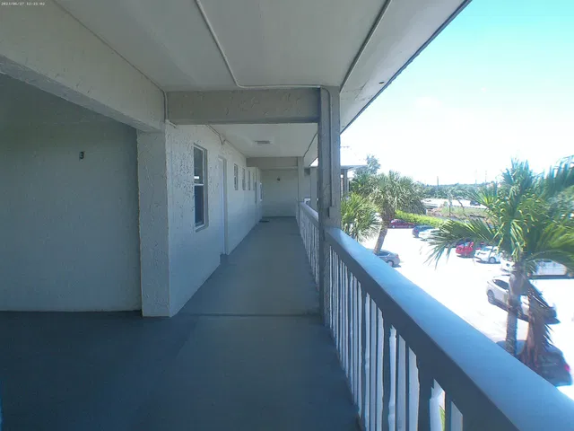 Unit 1434 photo 8