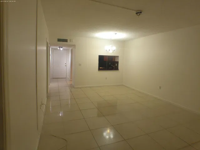 Unit 1434 photo 32