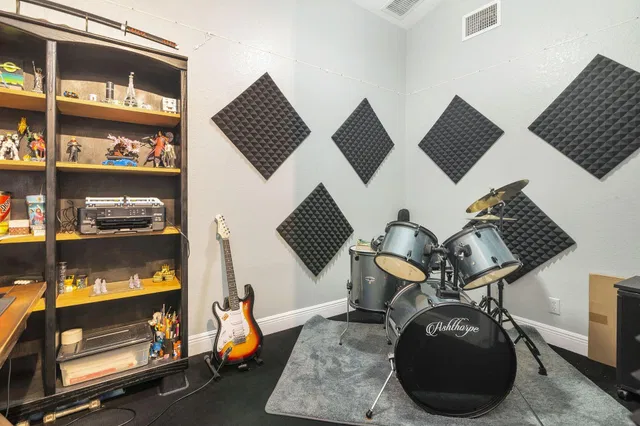 Residence photo 37