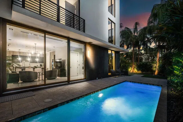 Palm Trail Delray Beach Residence photo 33