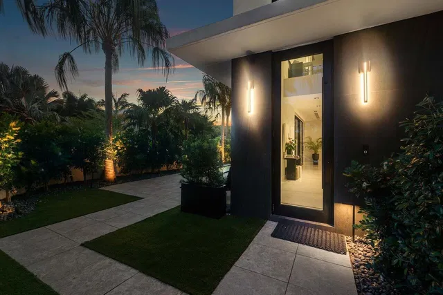Palm Trail Delray Beach Residence photo 38
