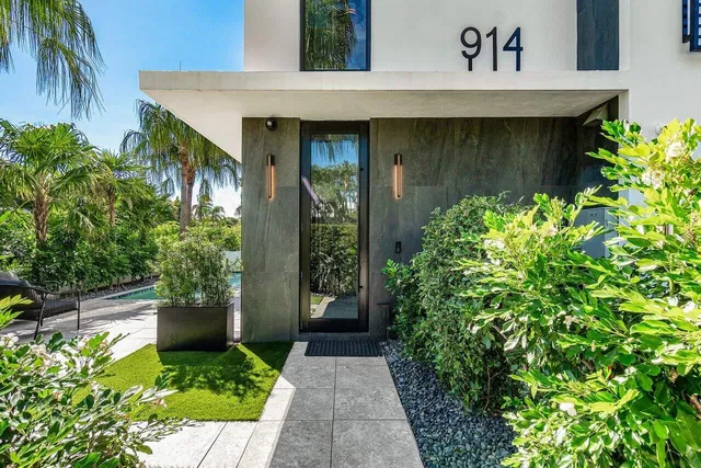 Palm Trail Delray Beach Residence photo 42