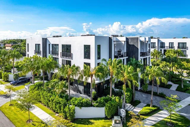 Palm Trail Delray Beach Residence photo 46
