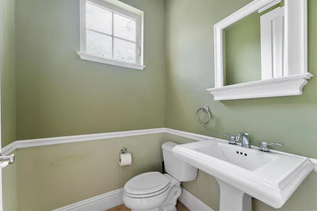 Hamilton Place Unit J photo 18