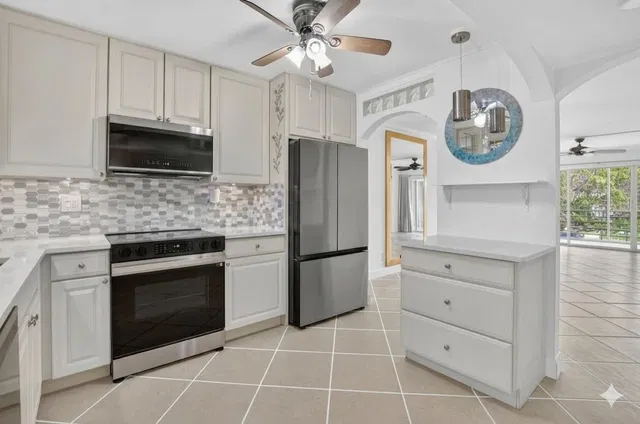 Unit 2-203 photo 6