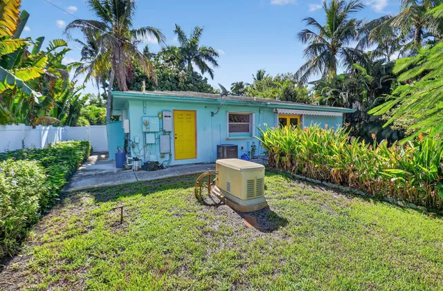 Palm Trail Delray Beach Residence photo 5