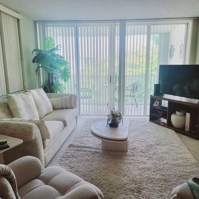  Unit 401 photo 8