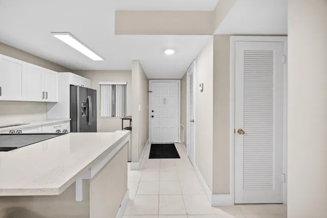 Unit 104 photo 3