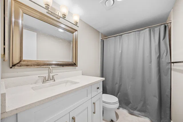 Unit 104 photo 25