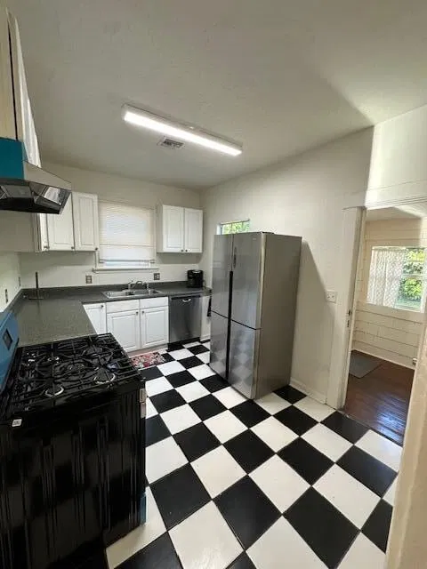 Grandview Heights Unit A/B photo 4