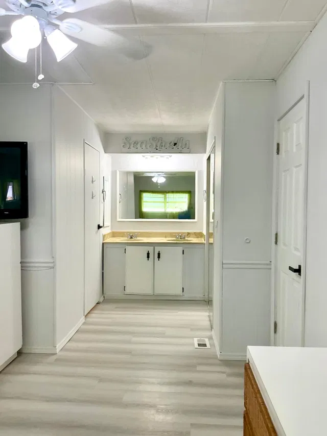 Residence photo 11