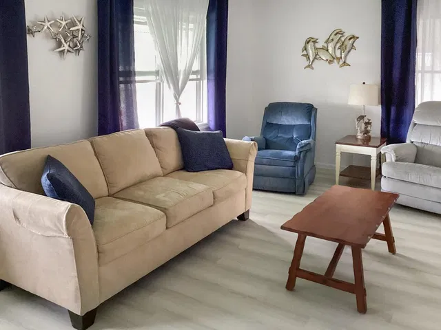 Residence photo 16