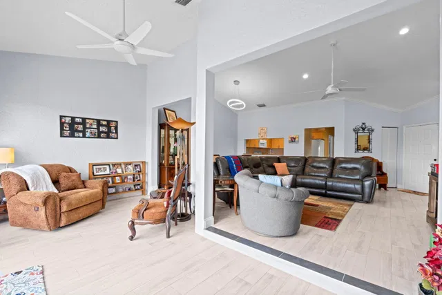 Residence photo 28