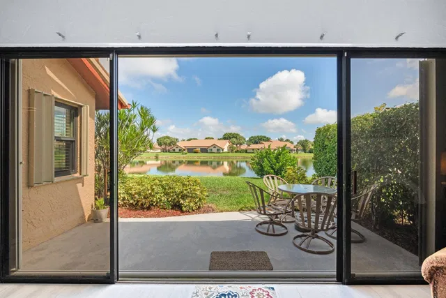 Residence photo 34
