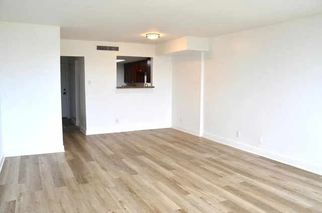 Boca Raton Unit 402 photo 4