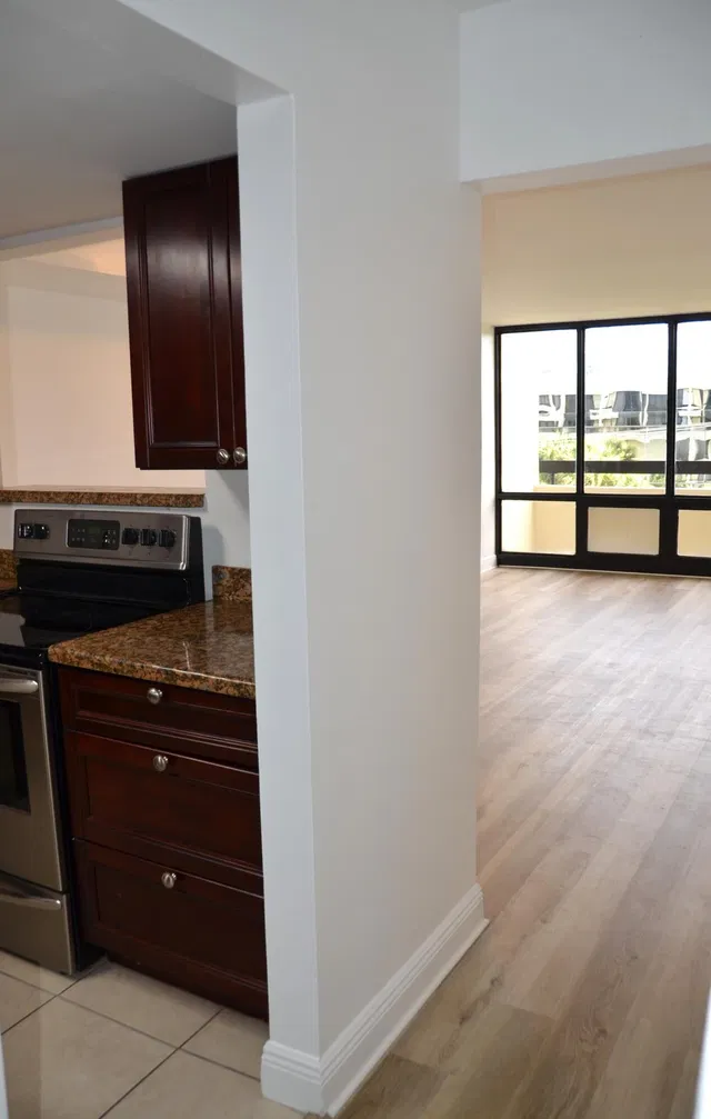 Boca Raton Unit 402 photo 8