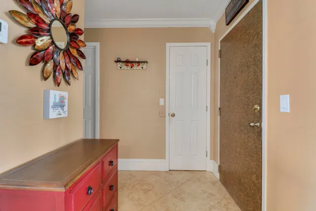 Golfview North Palm Beach I Unit 1016 photo 6