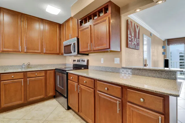 Golfview North Palm Beach I Unit 1016 photo 22