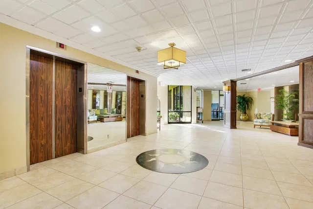 Golfview North Palm Beach I Unit 1016 photo 36